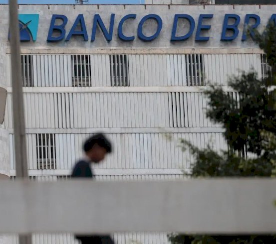 "Estamos todos pagando a conta", diz bancário sobre o caso BRB/Master