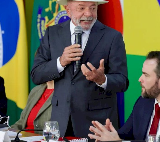 Lula anuncia novo Desenrola para quem ganha até R$ 8,1 mil
