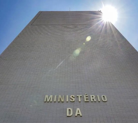 Defesa e Cidades lideram bloqueios no Orçamento de 2026