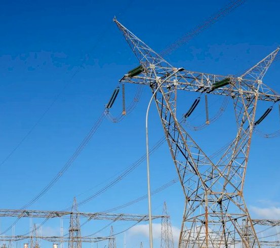 Consumidores poderão escolher fornecedores de energia a partir de 2027