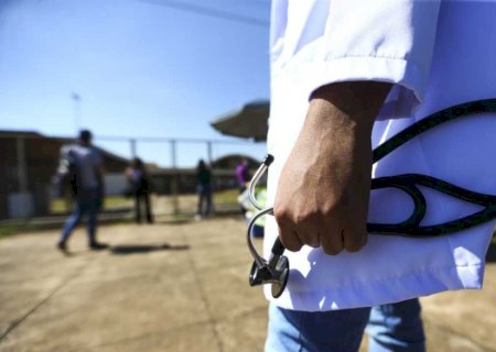Profissionais de enfermagem fazem ato em Brasília por piso salarial