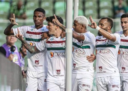 Fluminense faz tr&ecirc;s gols no segundo tempo e vence Am&eacute;rica fora de casa