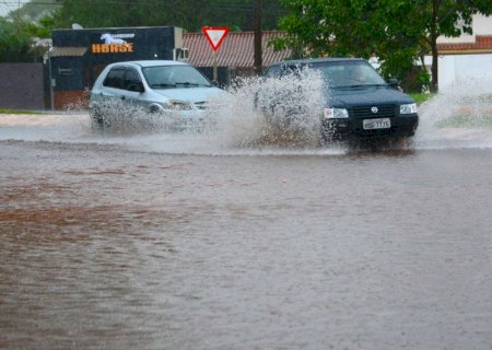 Em abril, já choveu 40% do esperado para o mês todo em Campo Grande