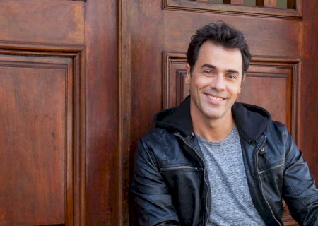 Claudio Lins - Destaque no sucesso 'Bonnie&Clyde; - O musical', o ator fala com exclusividade ao B+
