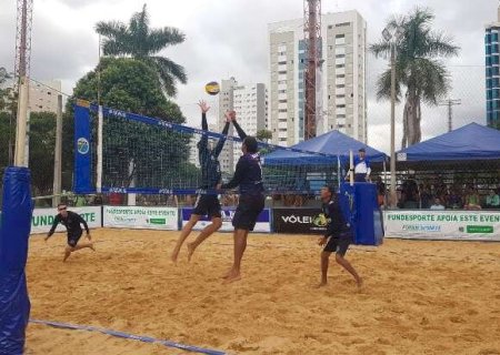 Finais adultas da etapa estadual de v&ocirc;lei de praia acontecem neste domingo