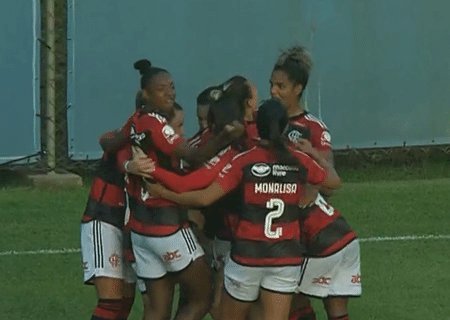Flamengo vence Gr&ecirc;mio por 1 a 0 e assume vice-lideran&ccedil;a do Brasileir&atilde;o Feminino