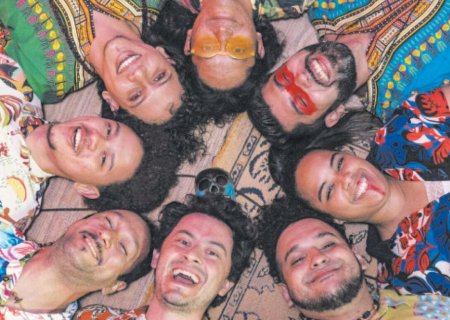Banda cênico-musical Projeto Kzulo roda MS com turnê 'Memória e Identidade'