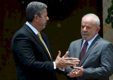 Blocão de Lira será liderado por partidos de esquerda, que falam em governabilidade para Lula