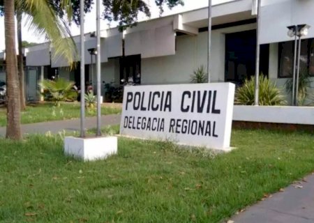 Pais presos após bebê de 2 meses ser agredido e queimado com cigarro responderão pelo crime de tortura em MS