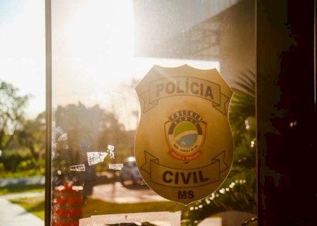 Motociclista é preso com drogas e dinheiro em abordagem da PM na Vila Moreninha II