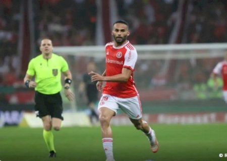 Thiago Maia leva prêmio Fair Play da Fifa por ajuda em enchentes no RS