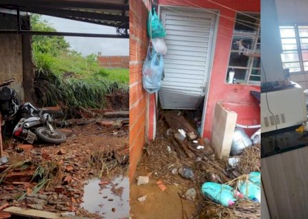 Chuva derruba muro, invade casa e faz casal viver pesadelo em MS: ‘estão desempregados’