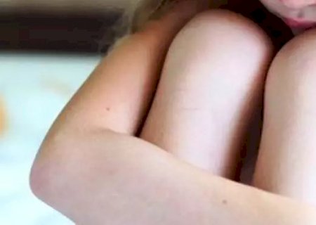 Mãe abandona menina especial de 8 anos em bar com desconhecido após briga com marido em Campo Grande 
