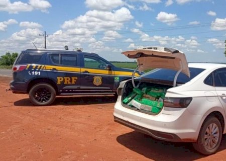 573 Kg de maconha e Virtus roubado são apreendidos em MS pela PRF