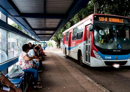 Enquanto esperam aumento da tarifa, passageiros reclamam de qualidade dos ônibus em Campo Grande
