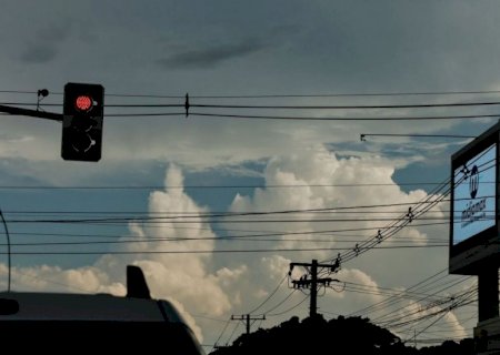 Cidades apresentam previsão de chuva neste domingo
