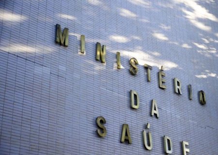 Ministério da Saúde anuncia retomada de obras em 290 municípios
