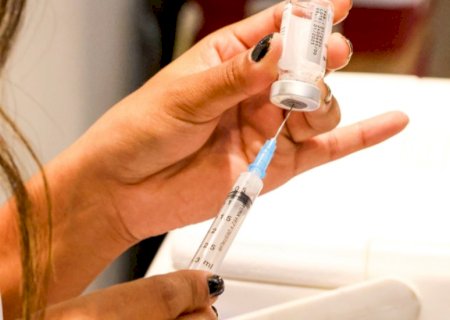 Vacina contra dengue esgota para população de 4 a 59 anos menos de 24h após ampliação de público