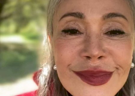 Atriz de Pantanal assume namoro com músico 49 anos mais novo: “Amor”