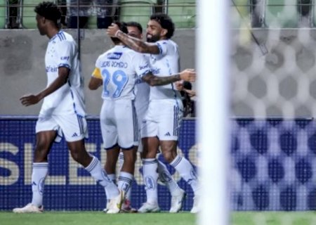 Cruzeiro goleia Itabirito com hat-trick de Gabigol no primeiro jogo sem Fernando Diniz