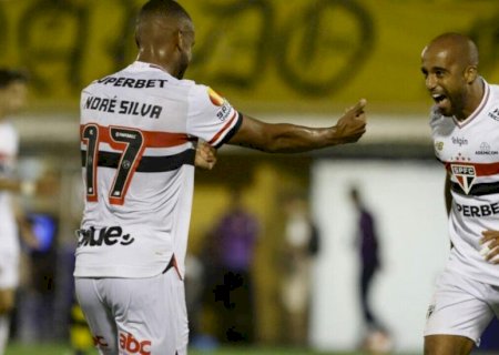 Com 2 gols de André Silva, São Paulo volta a vencer no Paulista e joga quartas no MorumBis