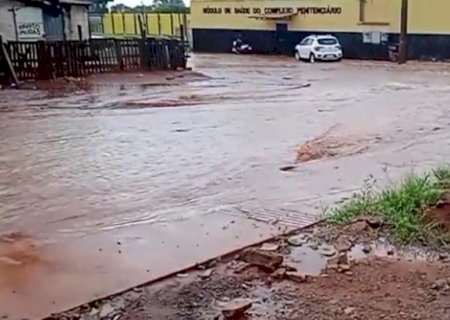 VÍDEO: imagens mostram enxurrada entrando no Complexo Penitenciário do Noroeste