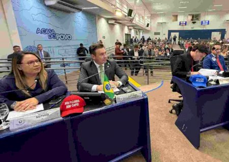 [ BASTIDORES ] Vermelho para esquerda, ops… direita