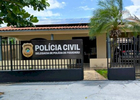 Homem morre após ser atacado por enxame de abelhas e se jogar em lago em fazenda de MS