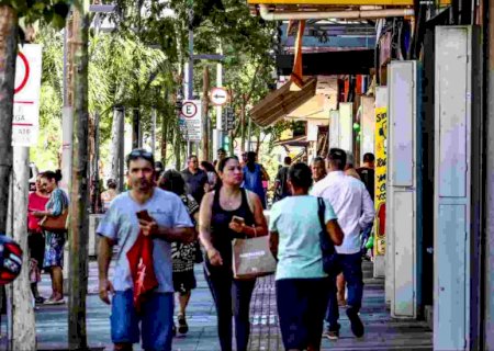 Varejistas estão cautelosos e menos otimistas com a economia