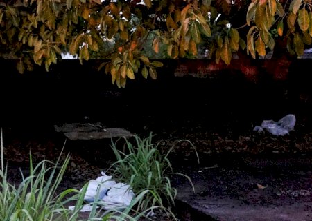 Corpo encontrado na Rotunda Ferroviária tinha ferimento nas costas, segundo polícia