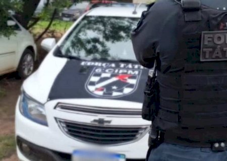 Adolescentes são apreendidos após roubo de carro e celulares no Tiradentes 