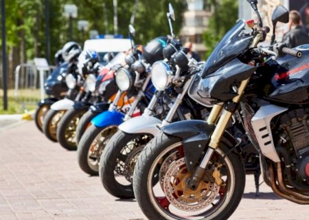 Tribunal de Justiça em MS leiloa sucatas de motocicletas e mobiletes