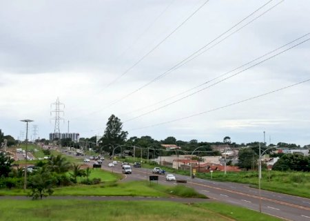 Terça-feira de Carnaval deve ter tempo quente e possibilidade de chuvas passageiras durante o dia