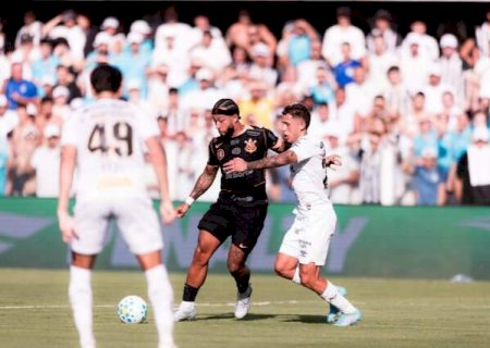 Corinthians abre placar, mas Santos recupera e cl&aacute;ssico termina em empate