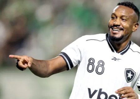 Botafogo resolve no primeiro tempo e vence com folga na Arena Cond&aacute;