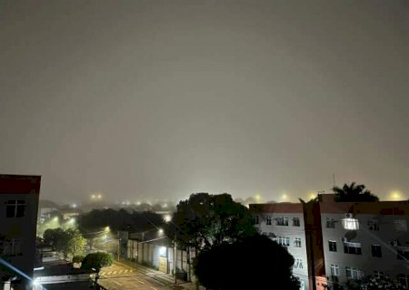 Campo Grande soma 64 mm de chuva e tem noite de neblina com garoa fina