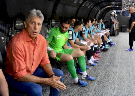 Renato diz que jogadores do Vasco se precipitaram em derrota: "Entrar em campo eu não posso"