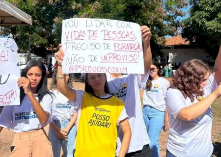 Alunos de Psicologia da UEMS reclamam de estrutura prec&aacute;ria em Coxim