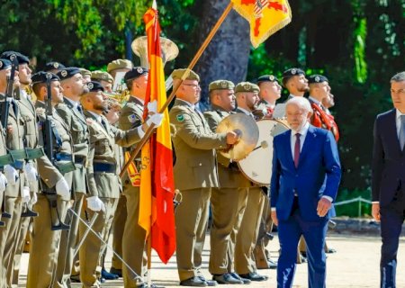 Lula alerta sobre risco de bets e big techs para famílias e democracia