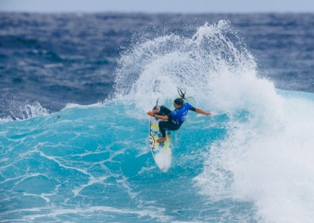 Luana Silva leva virada de americana Peterson na última onda e fica com o vice em Margaret