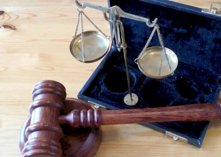 Alcolumbre e Fachin discutem limites para “penduricalhos'