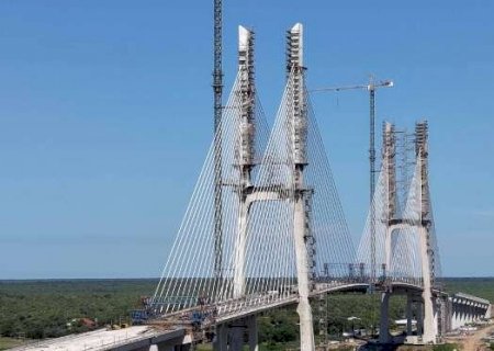Acesso brasileiro &agrave; Bioce&acirc;nica deve ficar pronto s&oacute; um ano ap&oacute;s a ponte