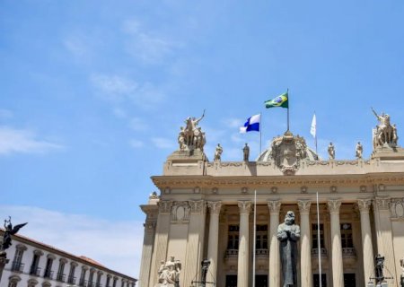 RJ: projeto prevê uso de banheiros neutros para pessoas trans