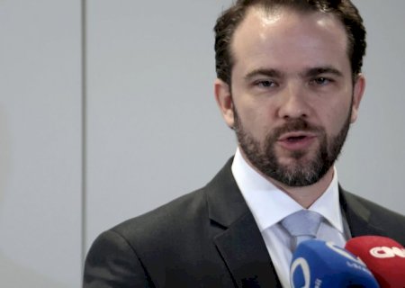 Durigan defende taxação de ultrarricos em agenda do G7