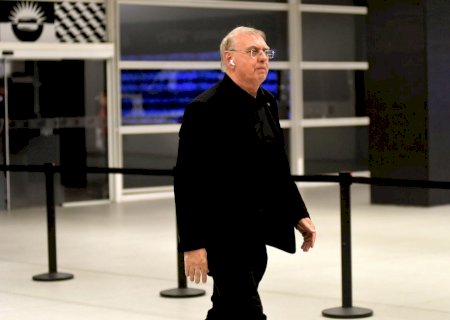 Corinthians sofre transfer ban por dívida na compra do volante Martínez