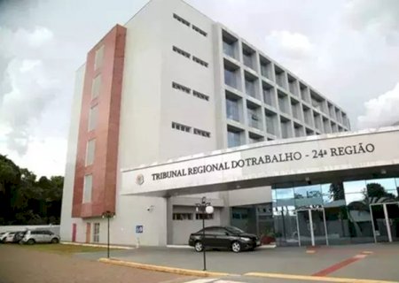 Trabalhadora chamada de &ldquo;piche de asfalto&rdquo; ser&aacute; indenizada por ofensas racistas