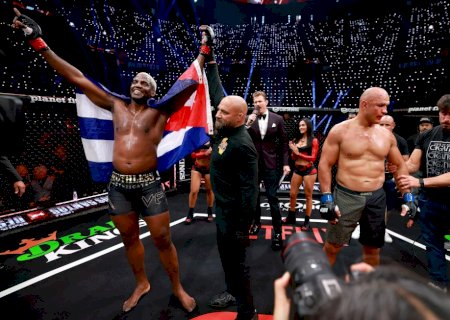 Cubano nocauteia Junior Cigano no primeiro round de "Rousey x Carano"