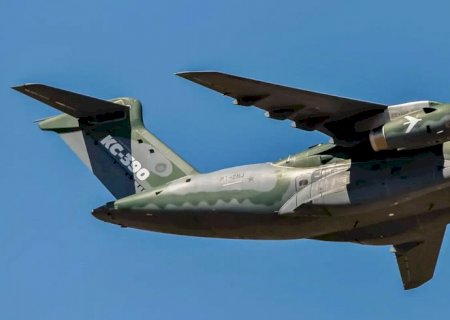 Embraer assina contrato de venda de aviões para os Emirados Árabes