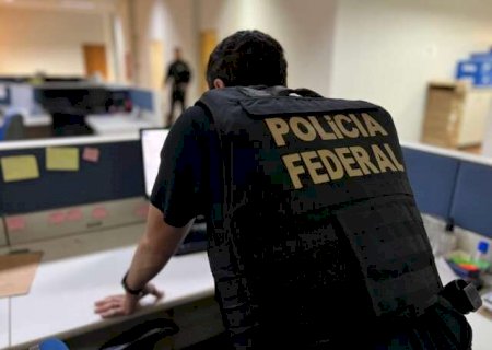 Presa pela PF diz que advogado a procurou para sacar sal&aacute;rio-maternidade