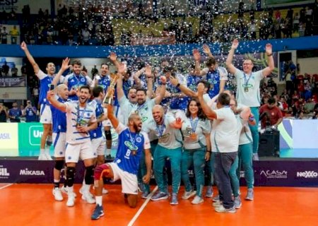 Jogador de MS &eacute; vice-campe&atilde;o da Superliga Masculina pela 2&ordf; vez